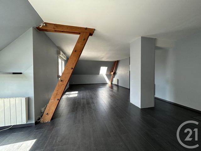 Appartement F5 à vendre - 5 pièces - 97,65 m2 - Melun - 77 - ILE-DE-FRANCE