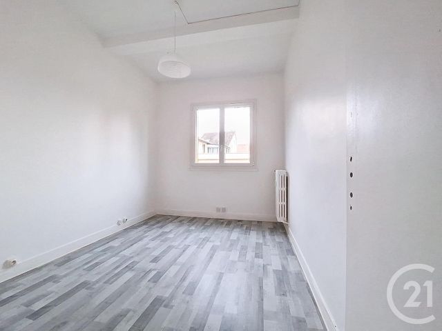 Appartement F2 à vendre - 2 pièces - 40,94 m2 - Melun - 77 - ILE-DE-FRANCE