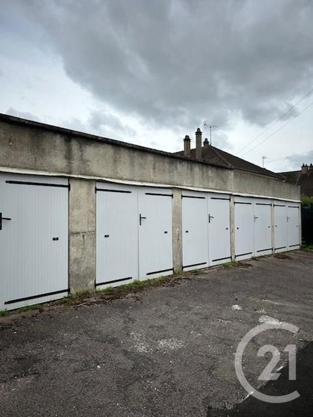 Parking à louer AUXERRE