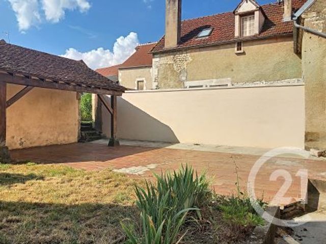 Maison à louer - 4 pièces - 110 m2 - Jussy - 89 - BOURGOGNE