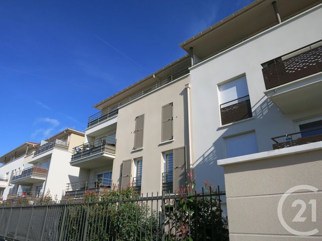 Appartement F4 à louer - 4 pièces - 79,96 m2 - Brie Comte Robert - 77 - ILE-DE-FRANCE