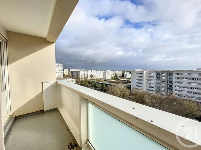 Appartement F3 à louer - 3 pièces - 68,48 m2 - St Memmie - 51 - CHAMPAGNE-ARDENNE