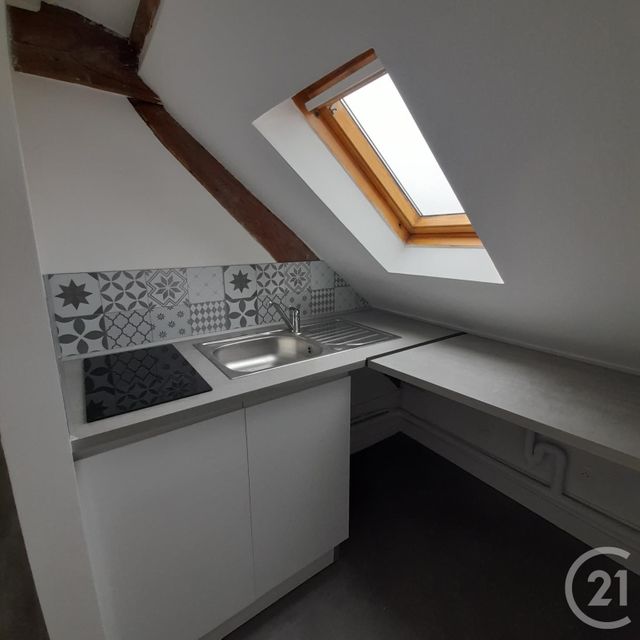 Appartement Studio à louer - 1 pièce - 12,74 m2 - Fontainebleau - 77 - ILE-DE-FRANCE