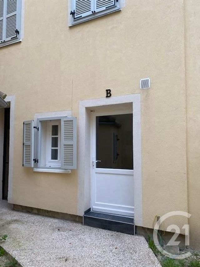 Appartement Studio à louer - 1 pièce - 20,71 m2 - Melun - 77 - ILE-DE-FRANCE