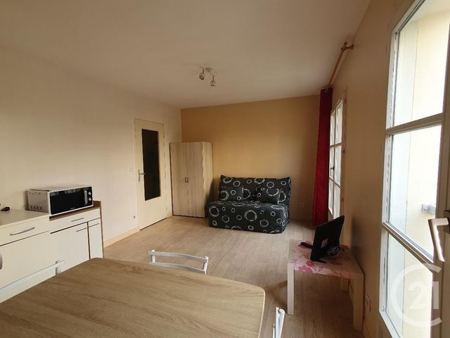 Appartement T1 à louer - 1 pièce - 24 m2 - Avon - 77 - ILE-DE-FRANCE