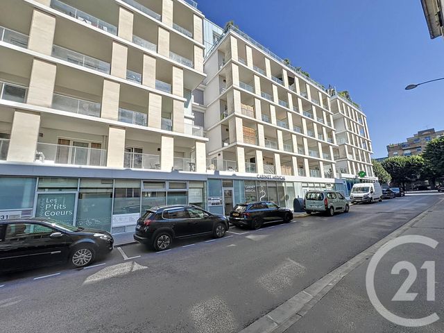 Appartement T2 à vendre - 2 pièces - 43,92 m2 - Reims - 51 - CHAMPAGNE-ARDENNE