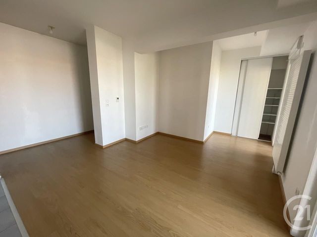 Appartement F2 à louer - 2 pièces - 47,30 m2 - Reims - 51 - CHAMPAGNE-ARDENNE