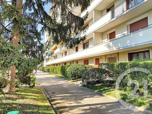 Appartement F2 à vendre - 2 pièces - 50 m2 - Troyes - 10 - CHAMPAGNE-ARDENNE