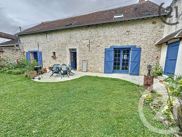 Maison à vendre - 5 pièces - 178,59 m2 - St Hilliers - 77 - ILE-DE-FRANCE