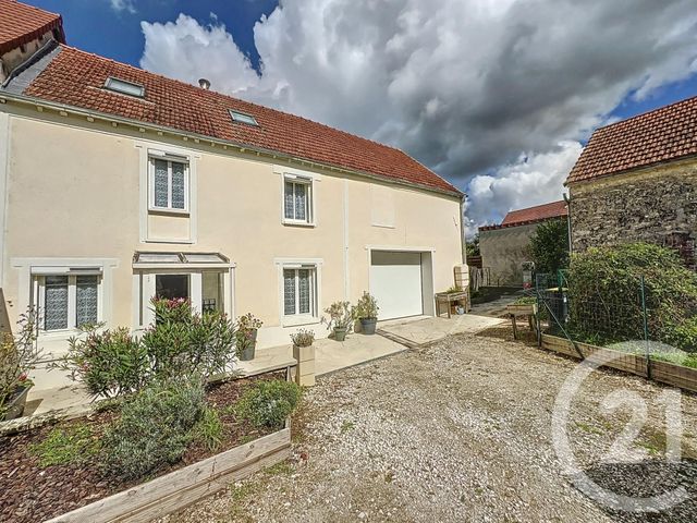 Maison à vendre - 4 pièces - 115,87 m2 - St Hilliers - 77 - ILE-DE-FRANCE